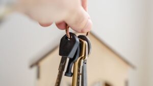 За неделю до закрытия его уволили: что нельзя делать перед closing